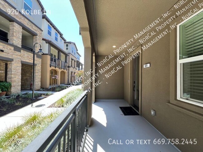 Foto del edificio - 920 Kolbe Ln