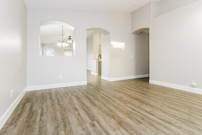 Foto del edificio - 1388 S 159th Ave