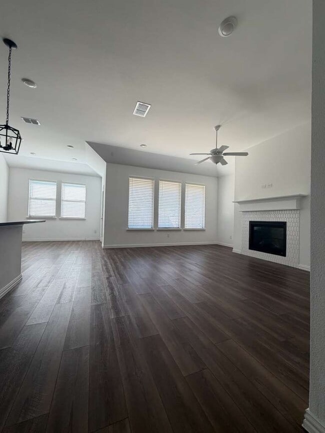 Building Photo - 3802 Chicory Ct