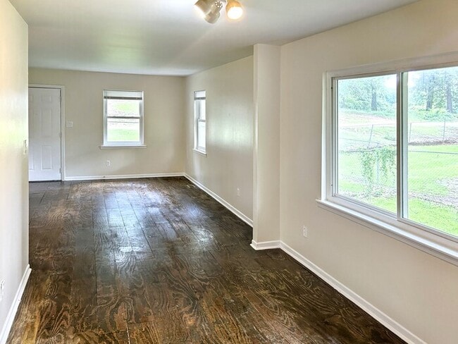 Foto del edificio - 3509 Willard Ave SW