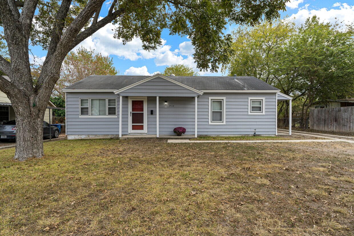 Primary Photo - 3938 S Walters