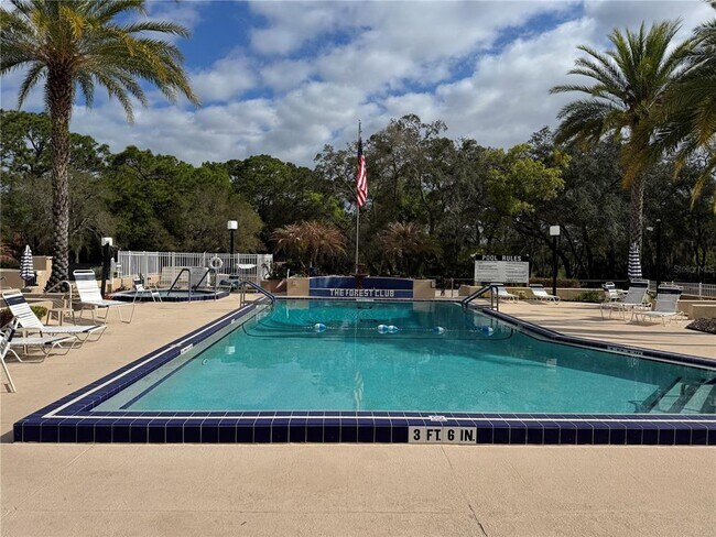 Foto del edificio - 603 W Club Blvd