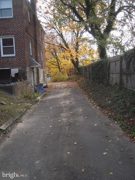 Building Photo - 526 Glen Echo Rd