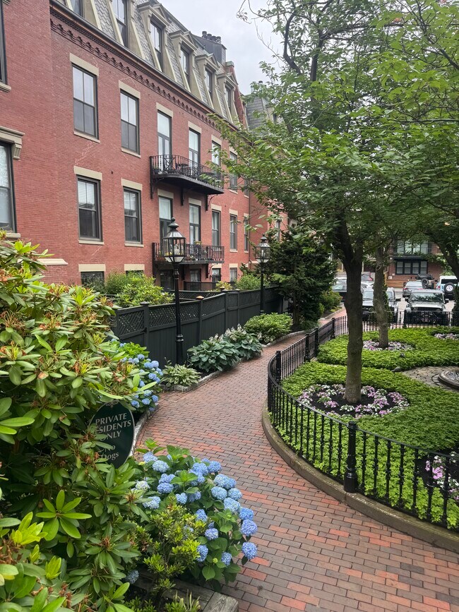 Foto del edificio - 130 Appleton St