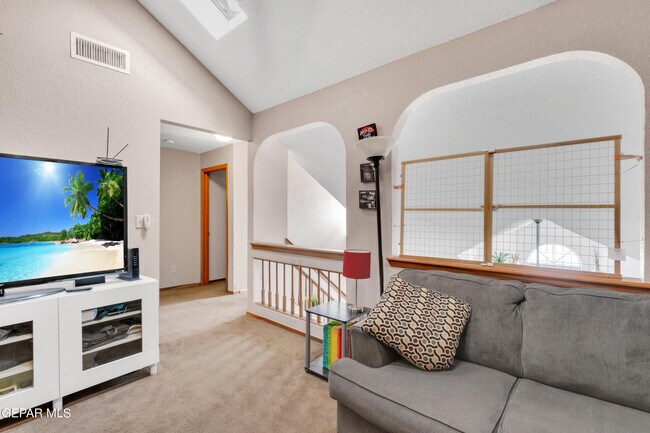 Building Photo - 717 Merriman Dr