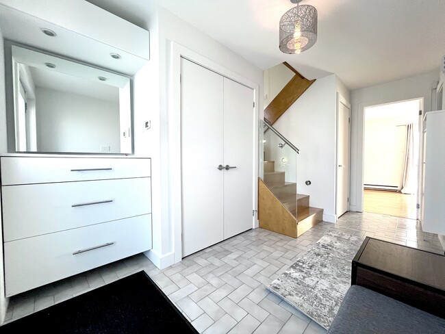 Building Photo - 9 Musgrave St