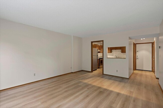 Foto del edificio - 210 W Grant St