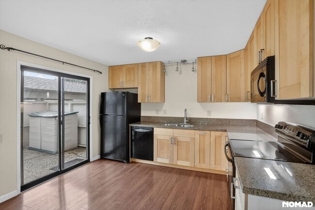 Foto del edificio - 4929 Flat Rock Cir