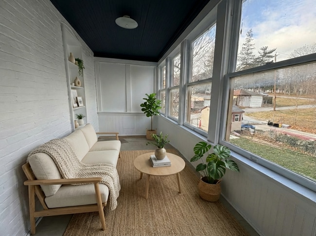 Foto del edificio - 342 N Newberry St