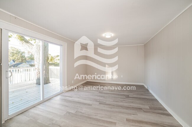 Foto del edificio - 908 E Maywood Ave