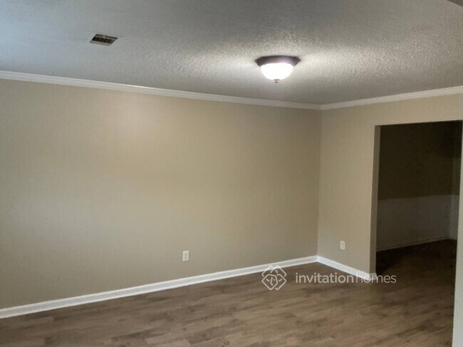 Foto del edificio - 6604 Hill Creek Cove