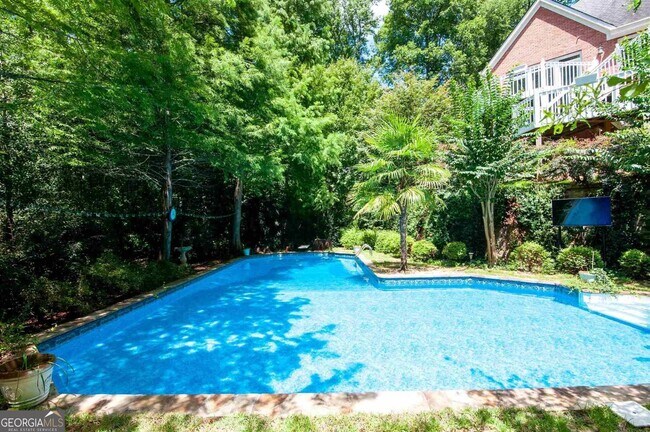 Foto del edificio - 7 The Farm Rd