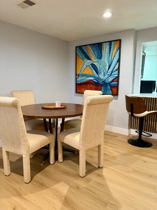 Building Photo - 6025 Urban St