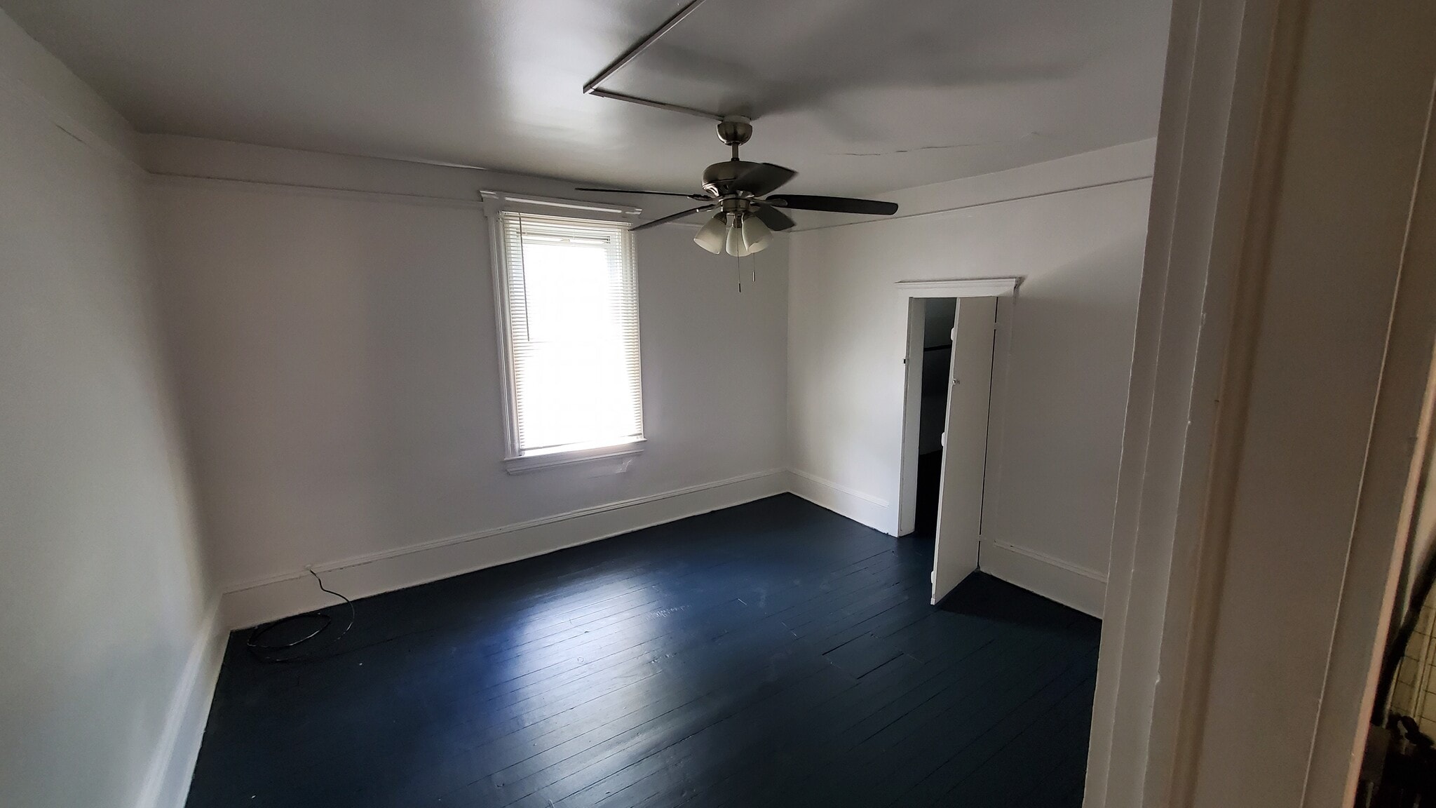 Little Italy Student Housing – 1 bedroom-Large