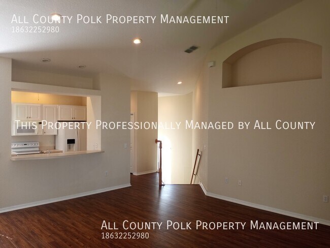 Foto del edificio - Wonderful 3 Bedroom, 2 Bath Lakeland Home ...