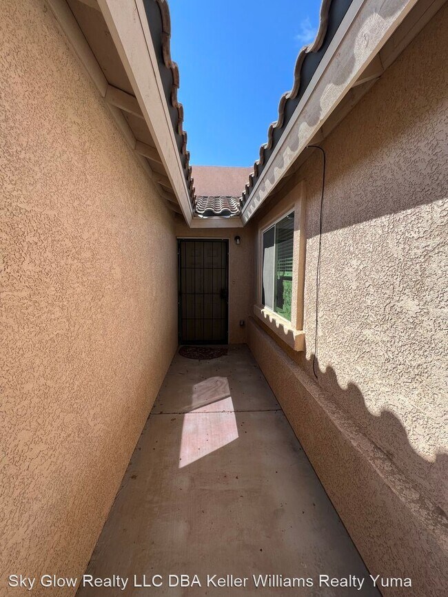 Building Photo - 2 br, 2 bath House - 3174 Robert Way