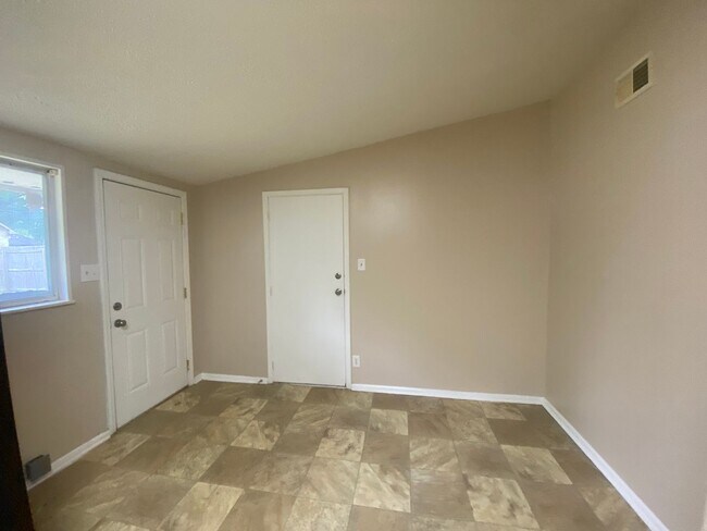Foto del edificio - 3 Bed 1.5 Bath House