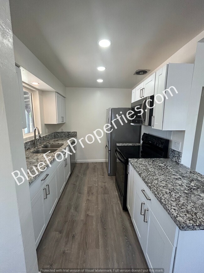 Foto del edificio - 4532 E 16th St