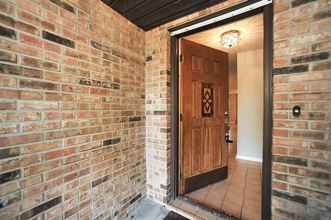 Foto del edificio - 1068 Pineapple Ave NE