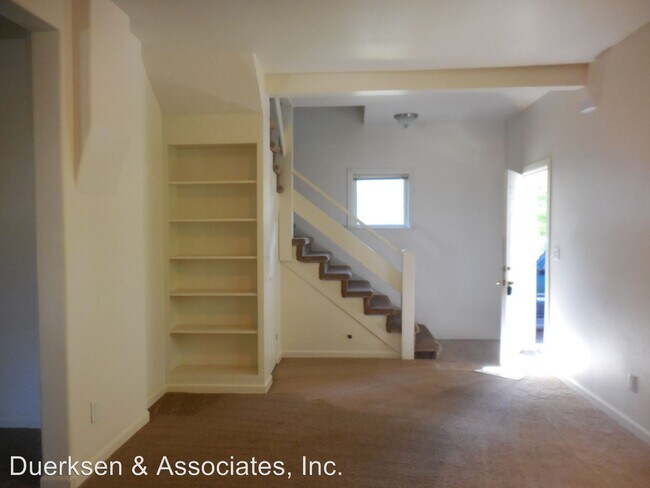Building Photo - 434 NW 17th St