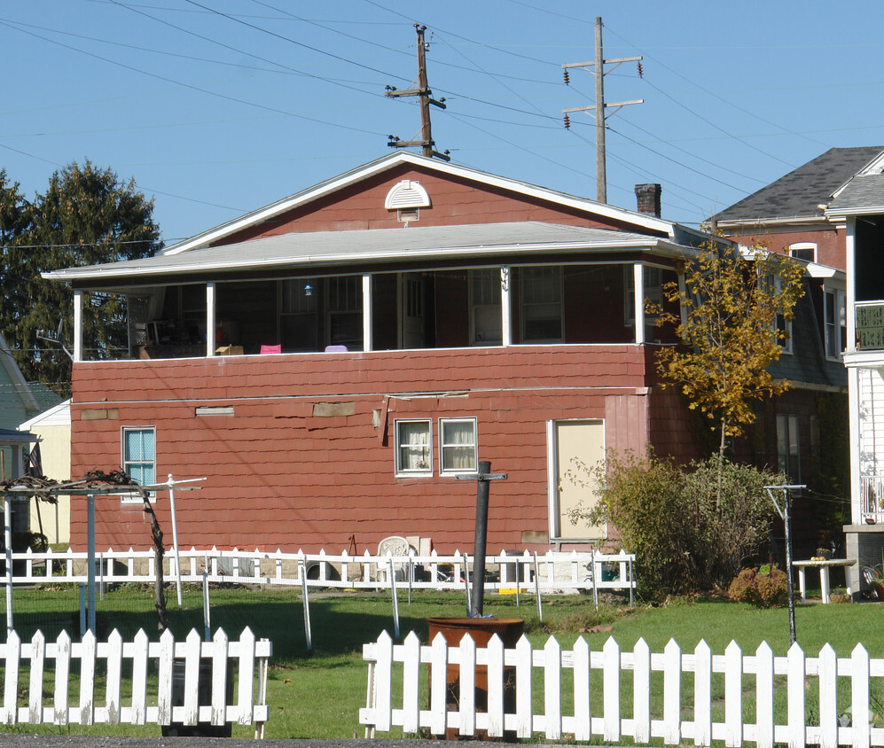 Building Photo - 1309-1315 W Southern Ave