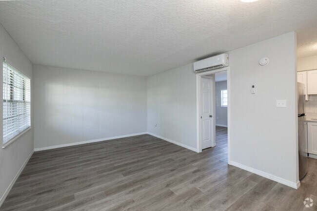 1 dormitorio, 1 baño - 540 pies cuadrados - Sala de estar - Tara House West Apartments