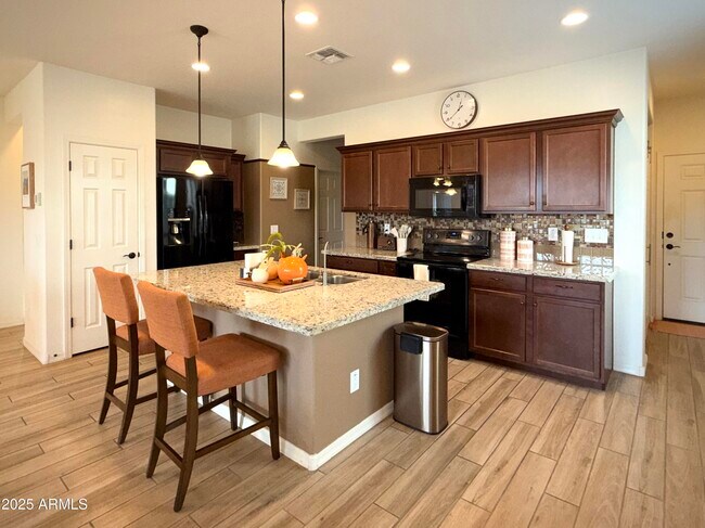 Foto del edificio - 16813 S 178th Dr