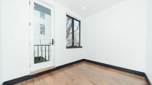 Building Photo - 277 Evergreen Ave
