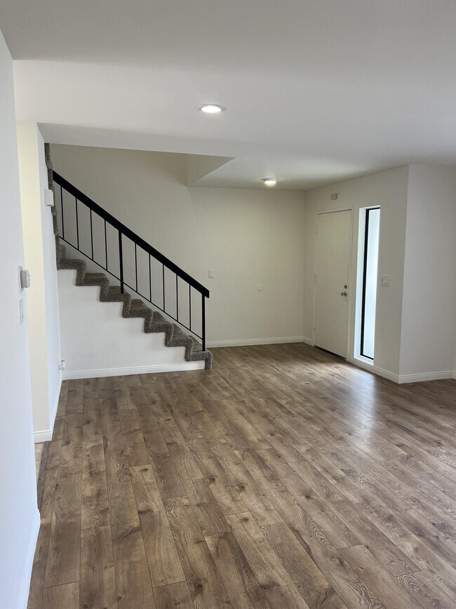 Foto del edificio - 1361 S Walnut St