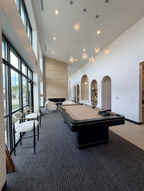 Building Photo - Promontory Place