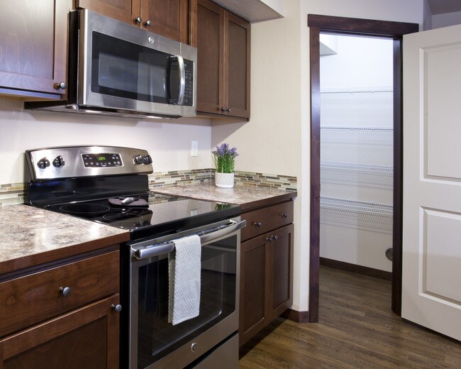 Cocina ~ Renovada - The Residence at River Run
