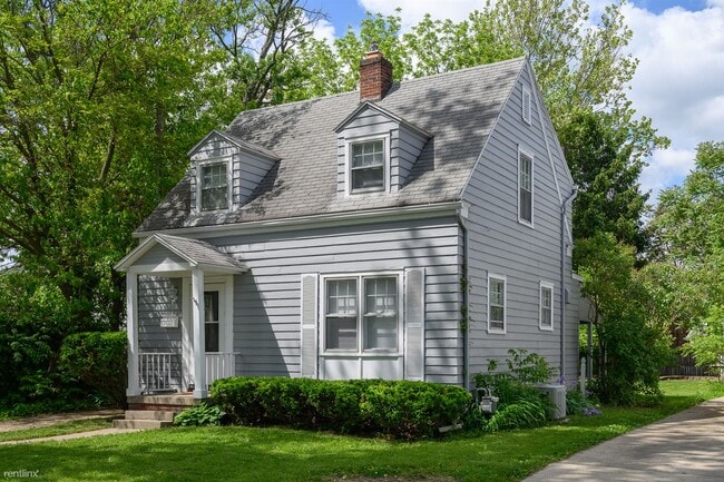Building Photo - 2 br, 1.5 bath House - 1944 Christie Street