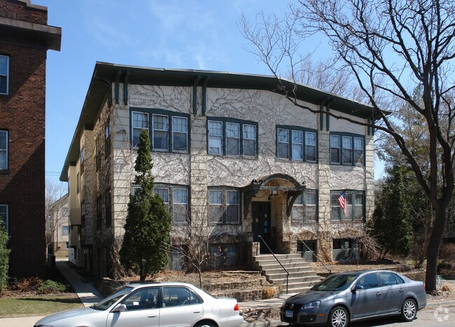 Building Photo - 2525 Emerson Ave S
