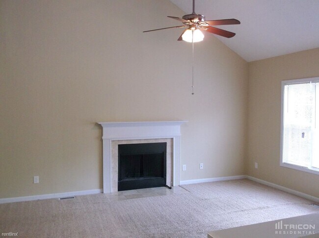 Building Photo - 6723 Mitchell Ln SW