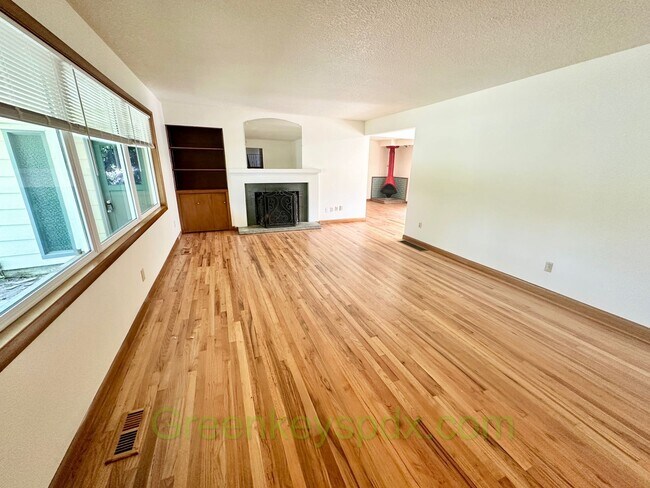 Foto del edificio - Mid-Century Classic House in Reedwood Neig...
