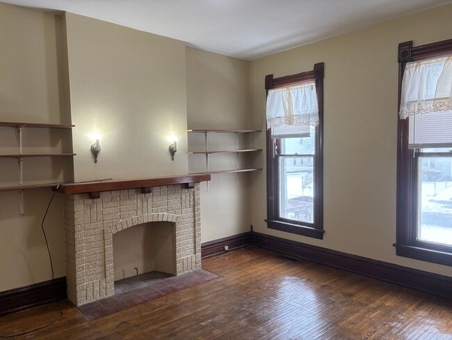 Building Photo - 420 Platt St