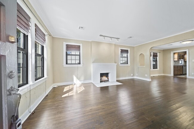 Foto del edificio - 1231 S Richmond Ave