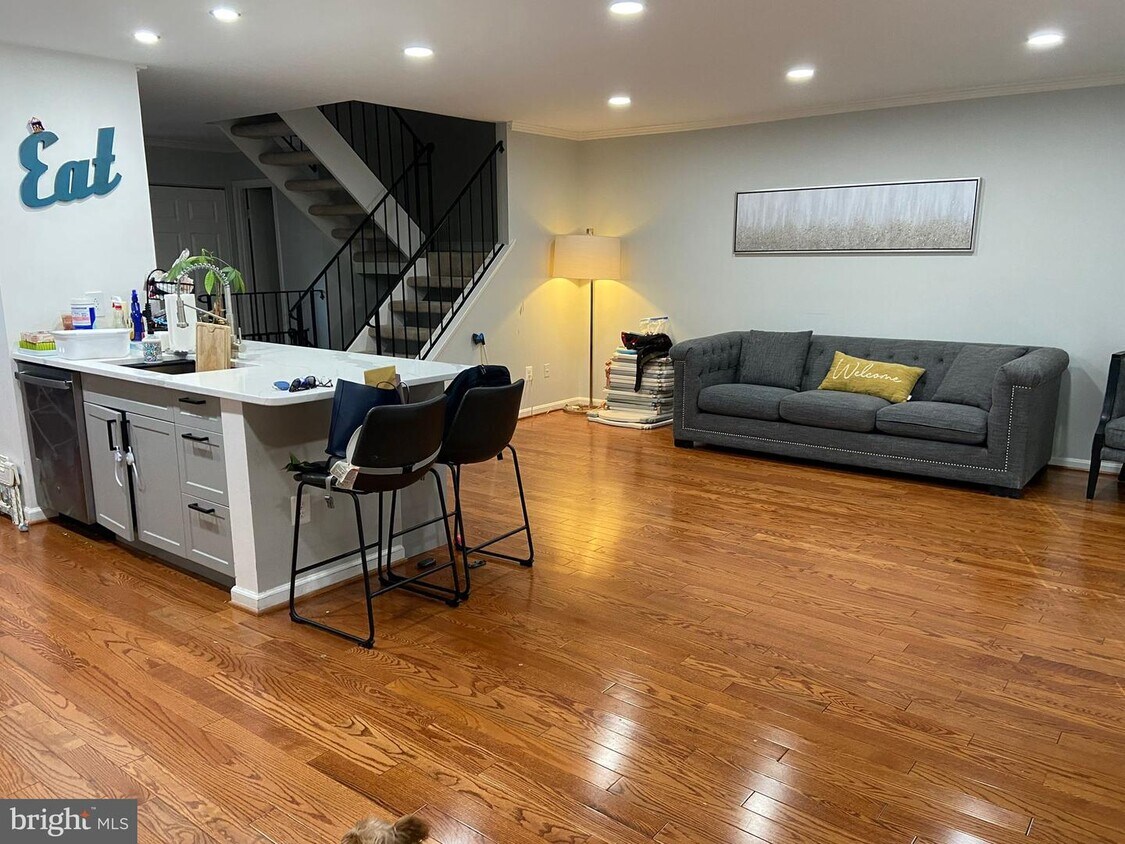 Foto principal - 5405 Leeway Ct