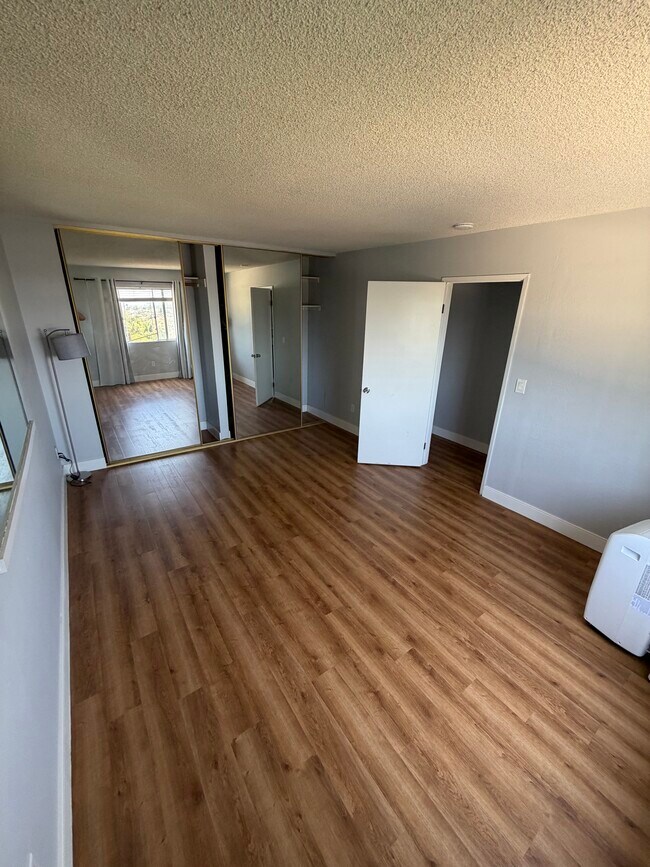 Foto del edificio - 2534 Haller St