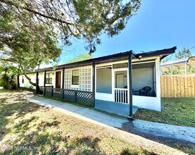 Building Photo - 8264 Devoe St