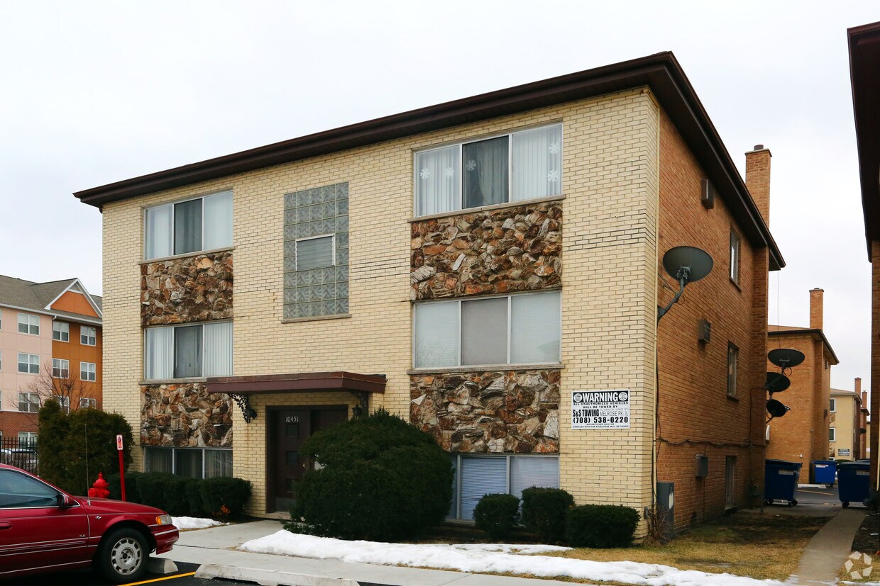 Primary Photo - 10451 Betty Ct
