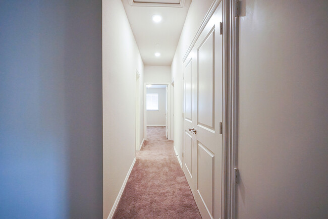 Foto del edificio - 3433 Solana Cir