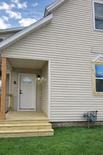 Building Photo - 933 1/2-933 1/2 W Wayne St