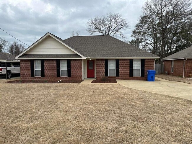 Building Photo - 105 Mara Ct