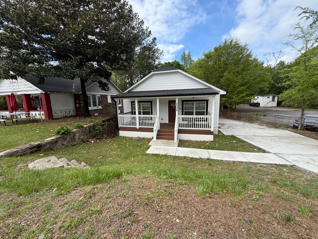 Photo - Room in House on Bolton Rd NW