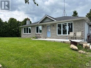Building Photo - 5520 18th Side Rd