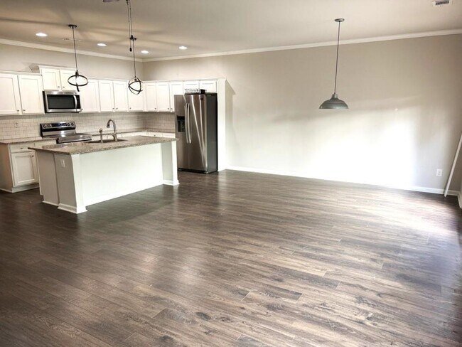 Foto del edificio - 113 Candler Park Dr