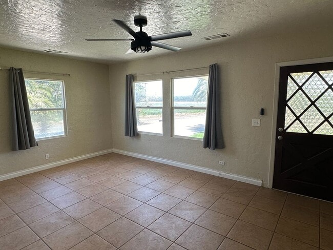 Foto del edificio - 7296 Ave 232