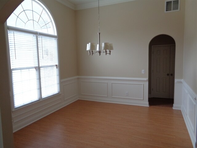 Foto del edificio - 2492 Herring Woods Trl