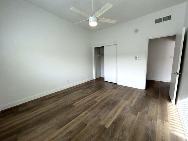 Foto del edificio - Skylar Apartments